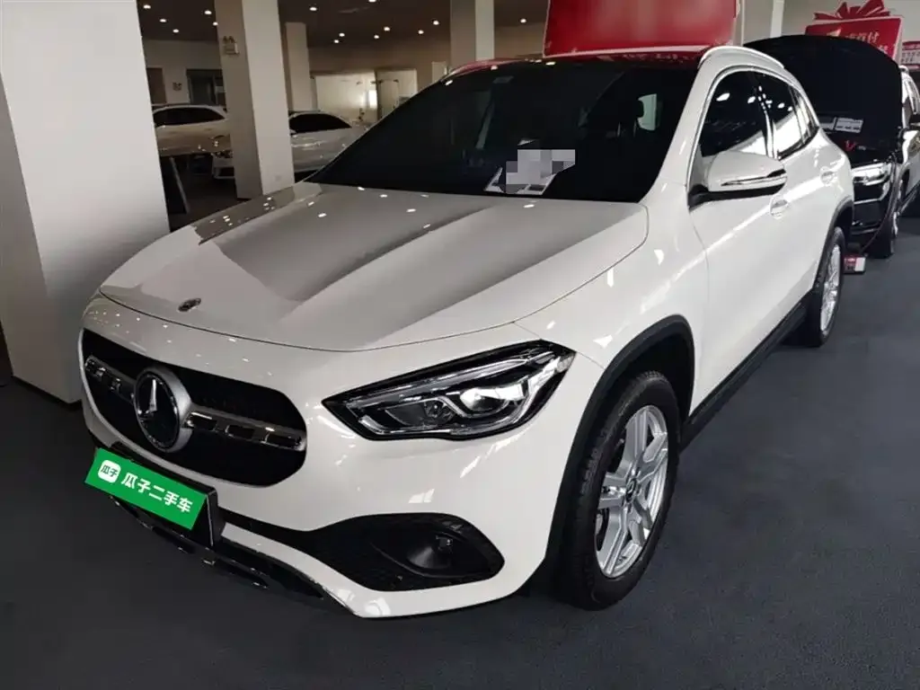 Mercedes-Benz GLA — фото 1
