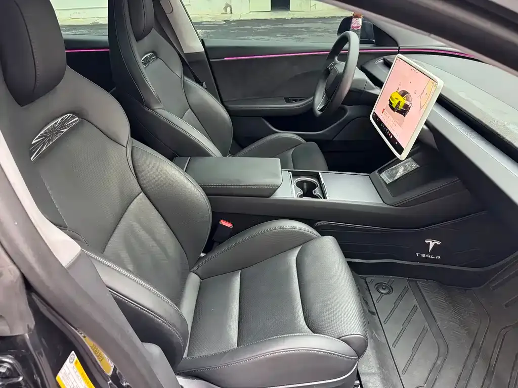 Tesla Model 3 — фото 10