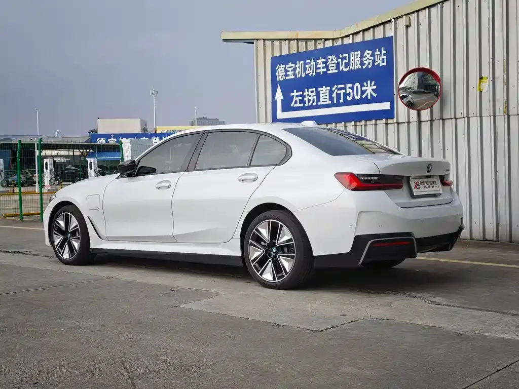 BMW i3 2024 из CN, фото 7