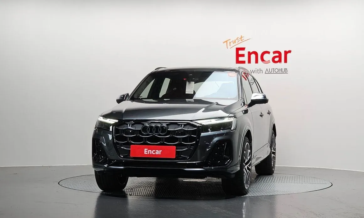 Audi SQ7 2026 из KR, фото 9