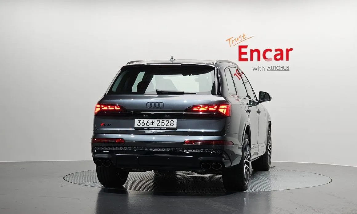 Audi SQ7 2026 из KR, фото 4