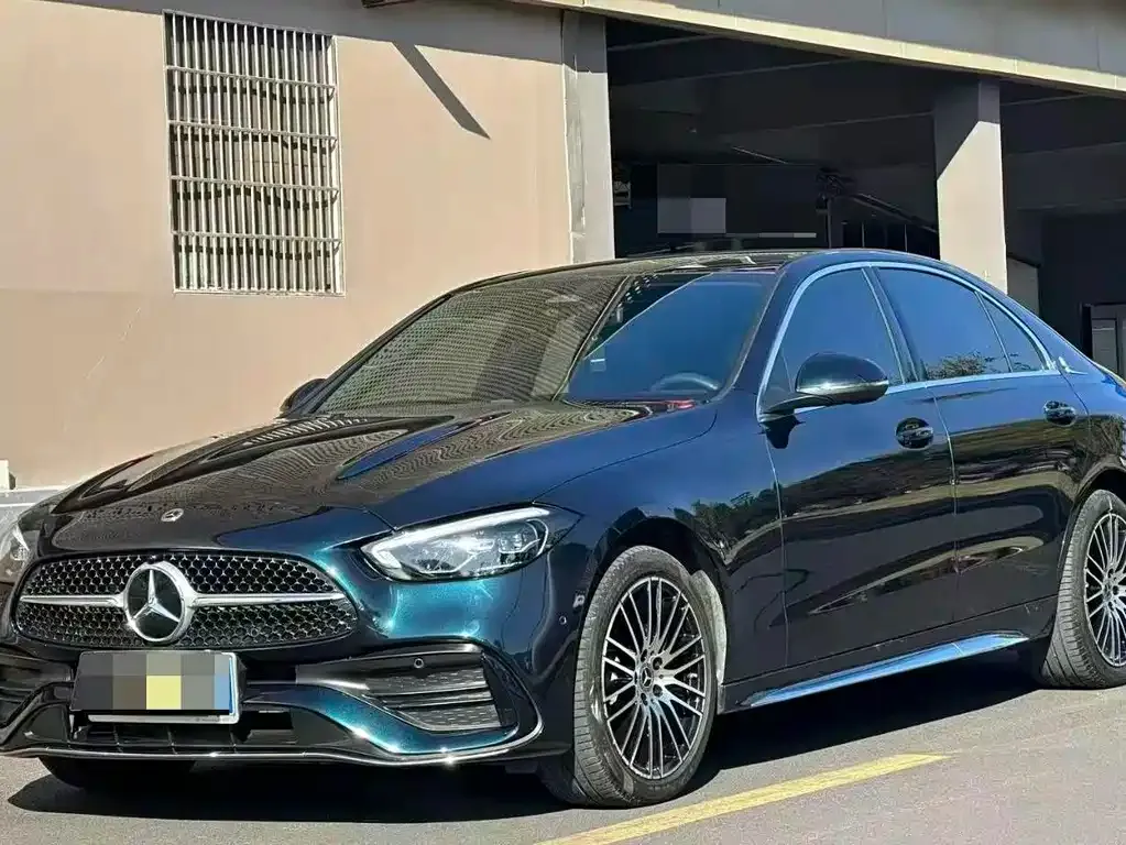 Mercedes-Benz C-Class — фото 1