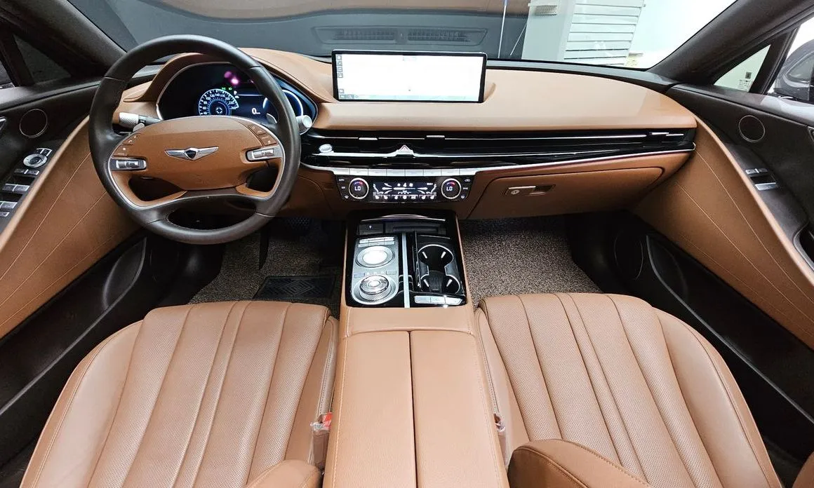 Genesis G80 — фото 10