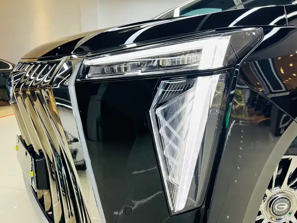 GAC Motor Trumpchi M8 — фото 3