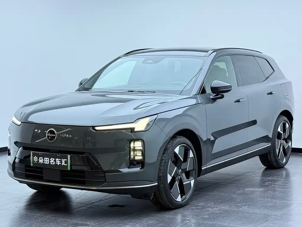 Volvo XC70 Plug-in Hybrid