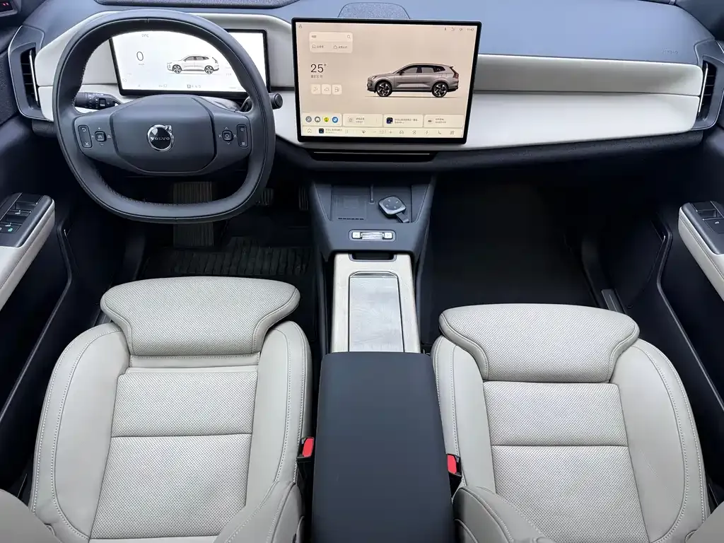 Volvo XC70 Plug-in Hybrid 2025 из CN, фото 4