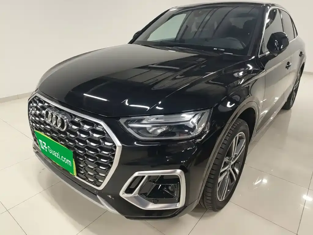 Audi Q5L Sportback — фото 9