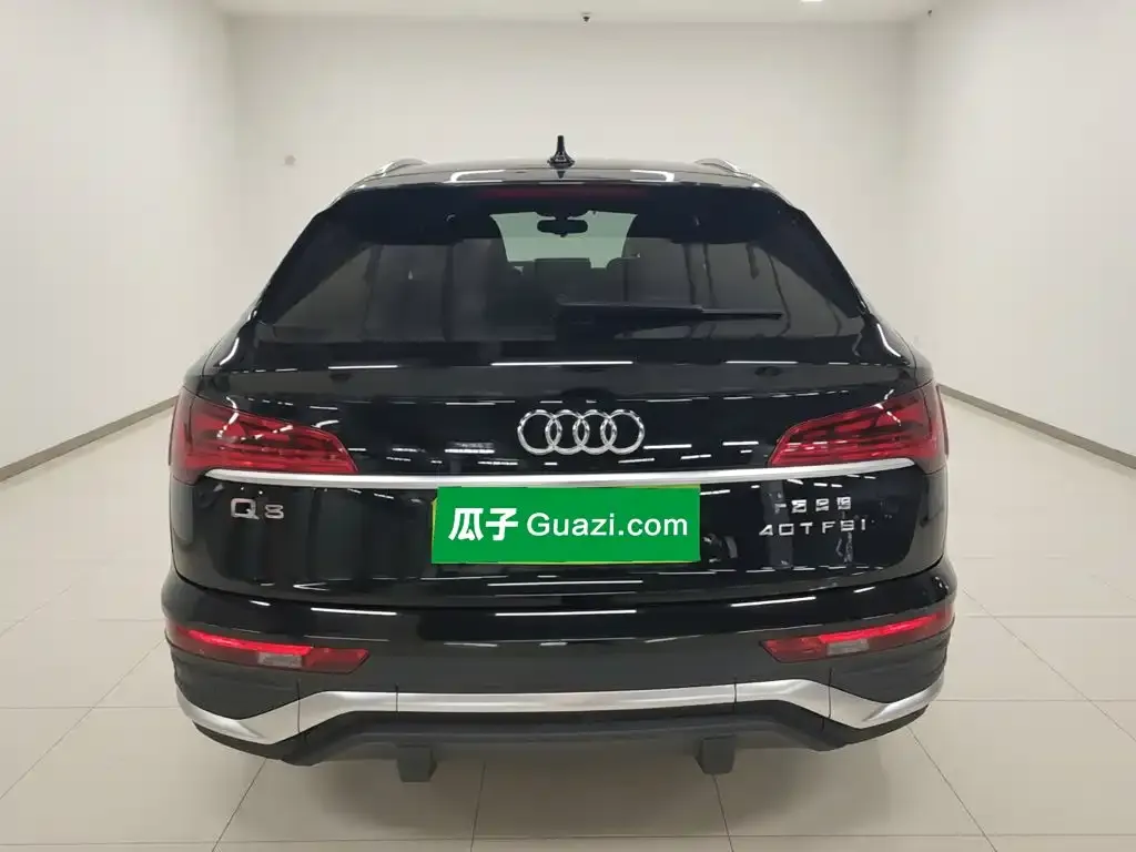 Audi Q5L Sportback — фото 4