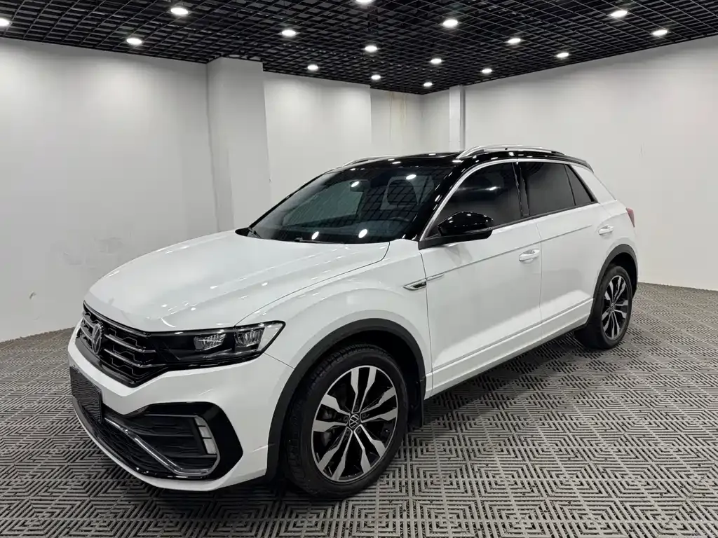 Volkswagen T-Roc — фото 9