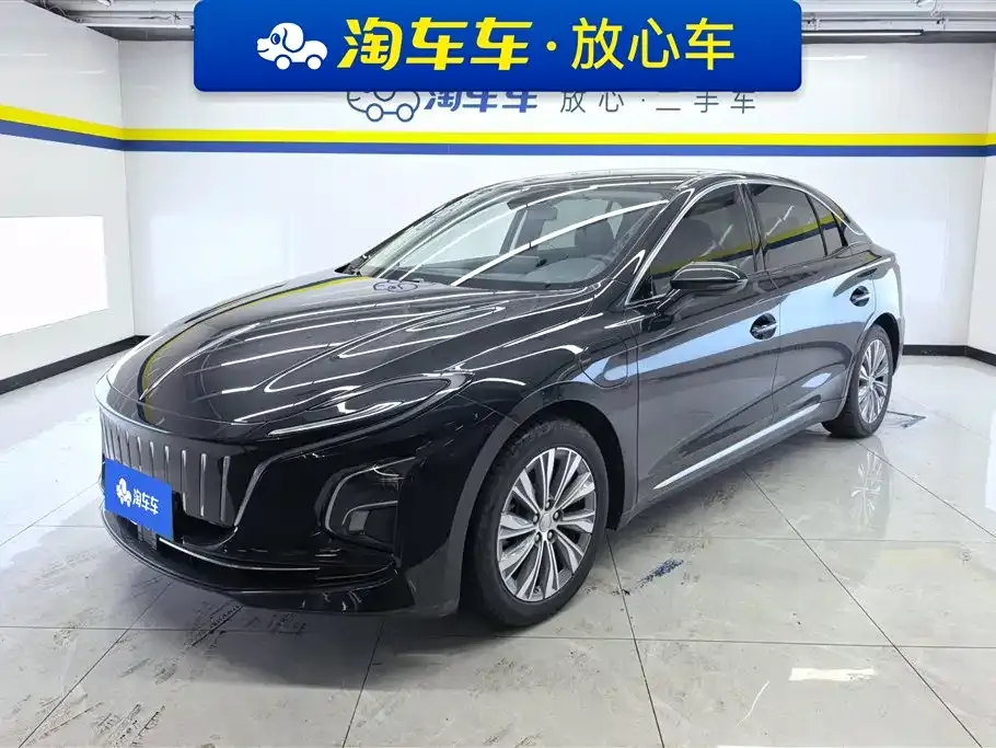 Hongqi E-QM5 — фото 1