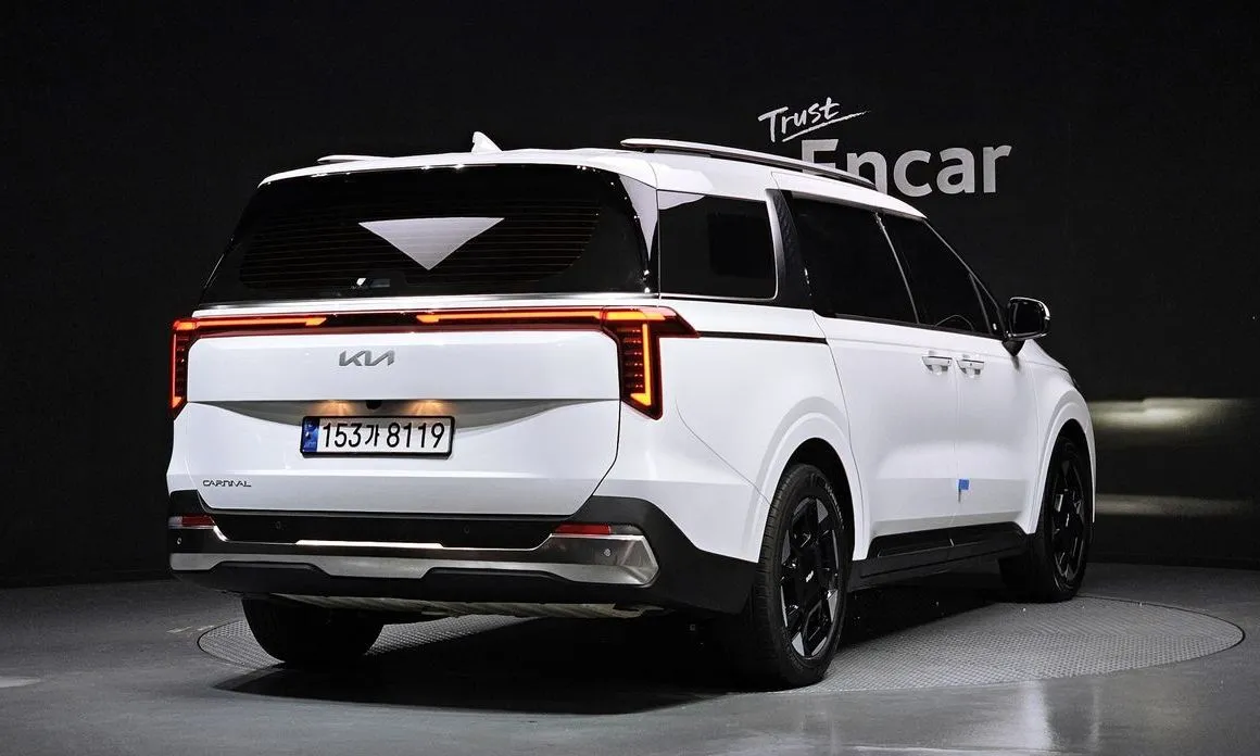 Kia Carnival 2025 из KR, фото 2