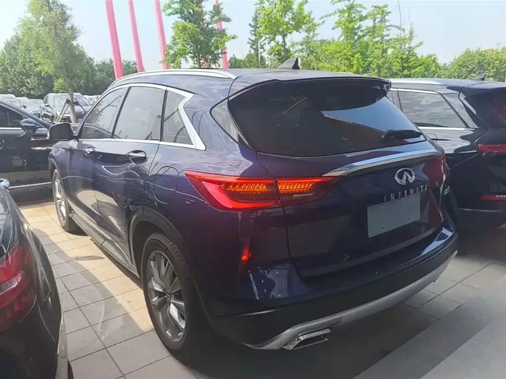 Infiniti QX50 2023 из CN, фото 10