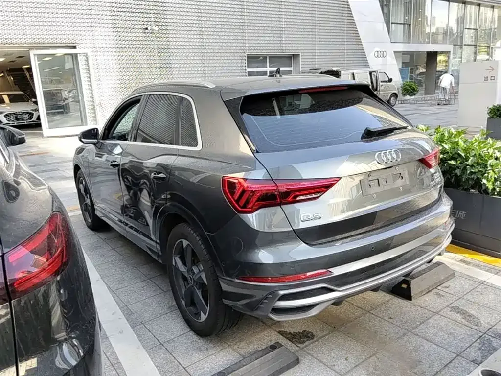 Audi Q3 2022 из CN, фото 8