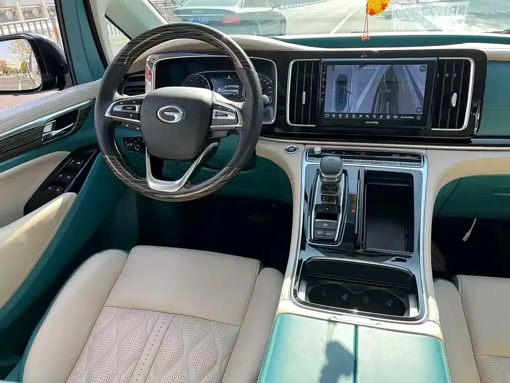 GAC Motor Trumpchi M8 — фото 10
