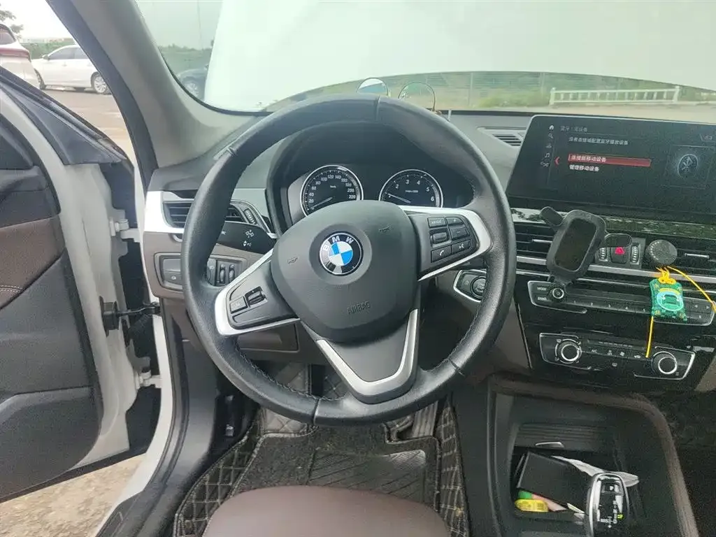 BMW X1 2021 из CN, фото 5