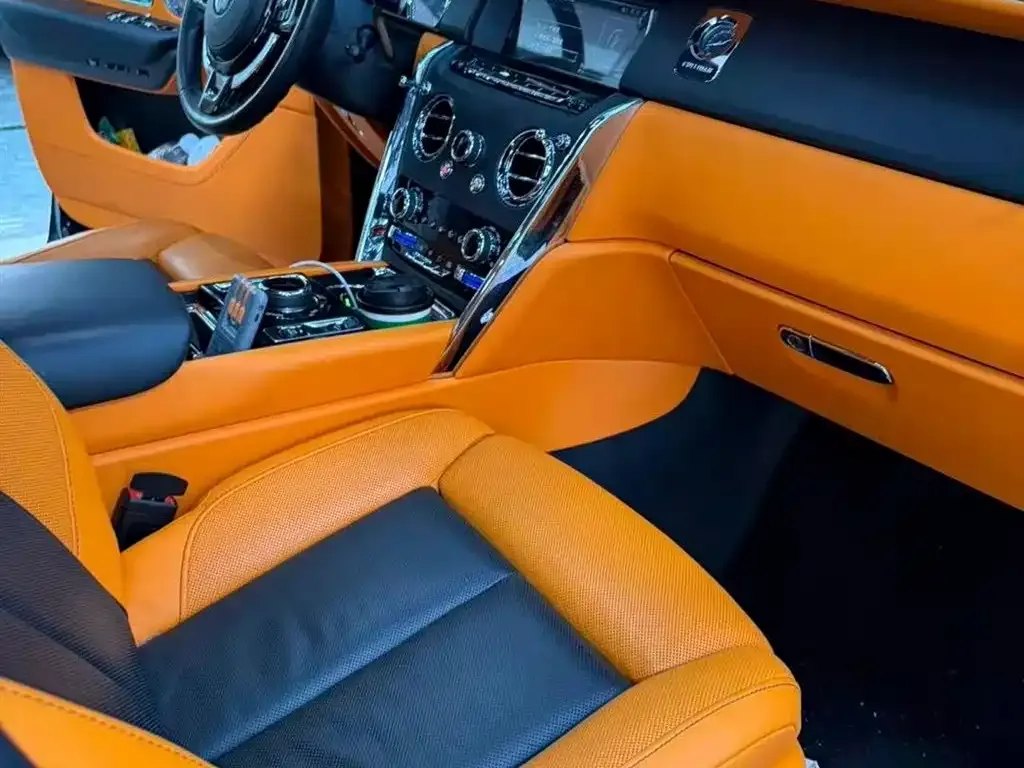 Rolls-Royce Cullinan 2021 из CN, фото 6