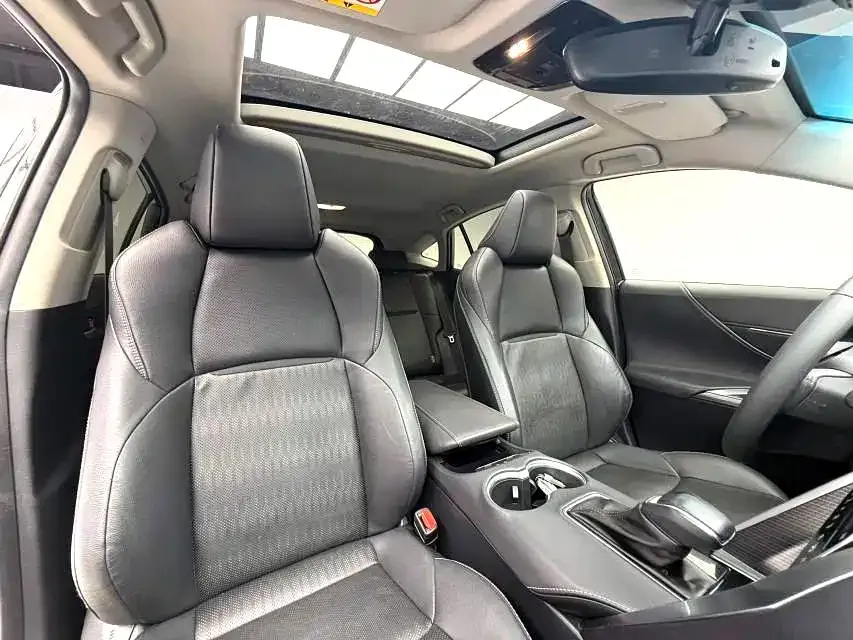 Toyota Venza 2023 из CN, фото 6