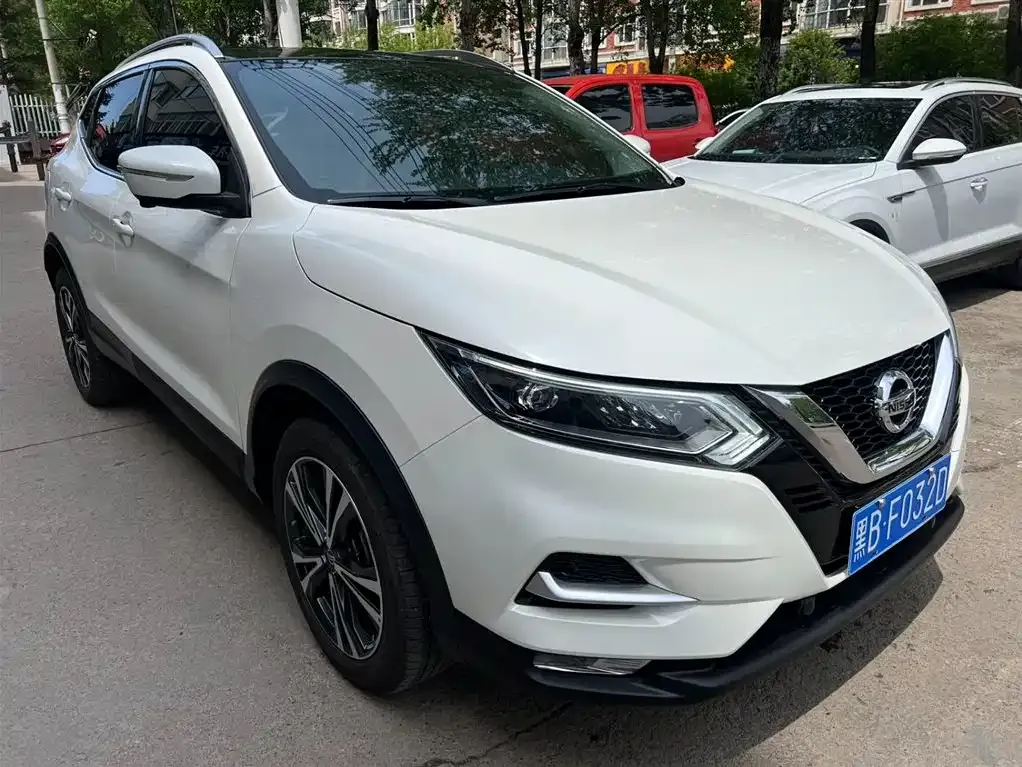 Nissan Qashqai — фото 5