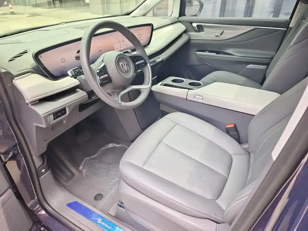 Buick GL8 Hybrid — фото 3