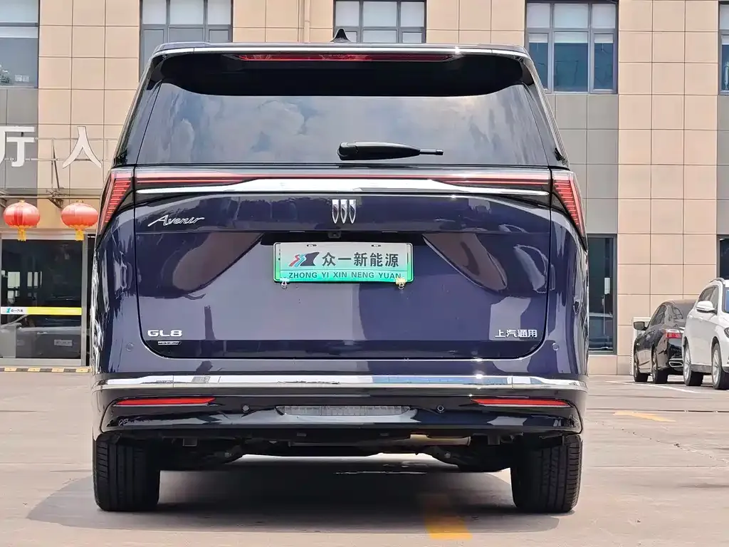 Buick GL8 Hybrid — фото 4