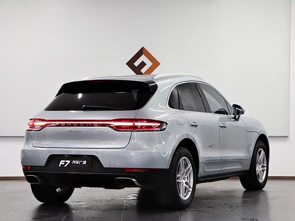 Porsche Macan — фото 6