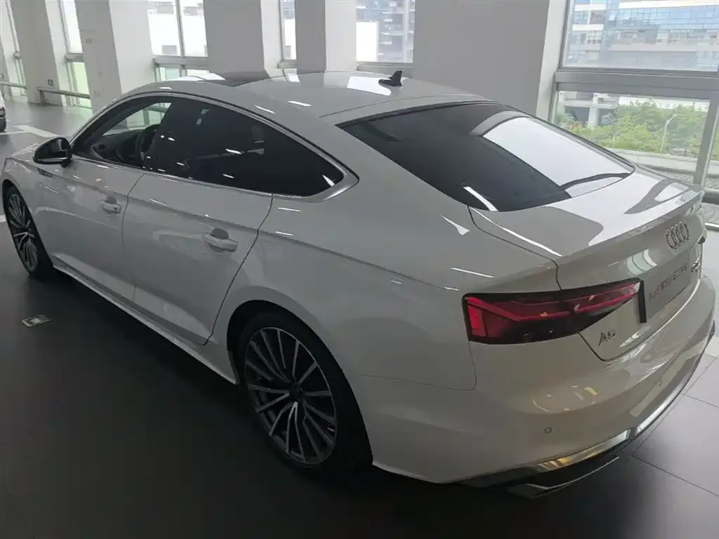 Audi A5 (Import) — фото 2