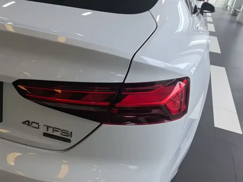 Audi A5 (Import) — фото 9