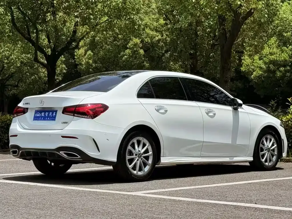 Mercedes-Benz A-Class — фото 10