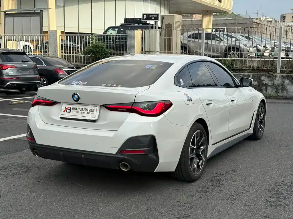 BMW 4 Series 2022 из CN, фото 9