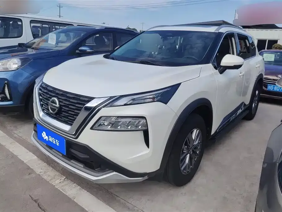 Nissan X-Trail — фото 1