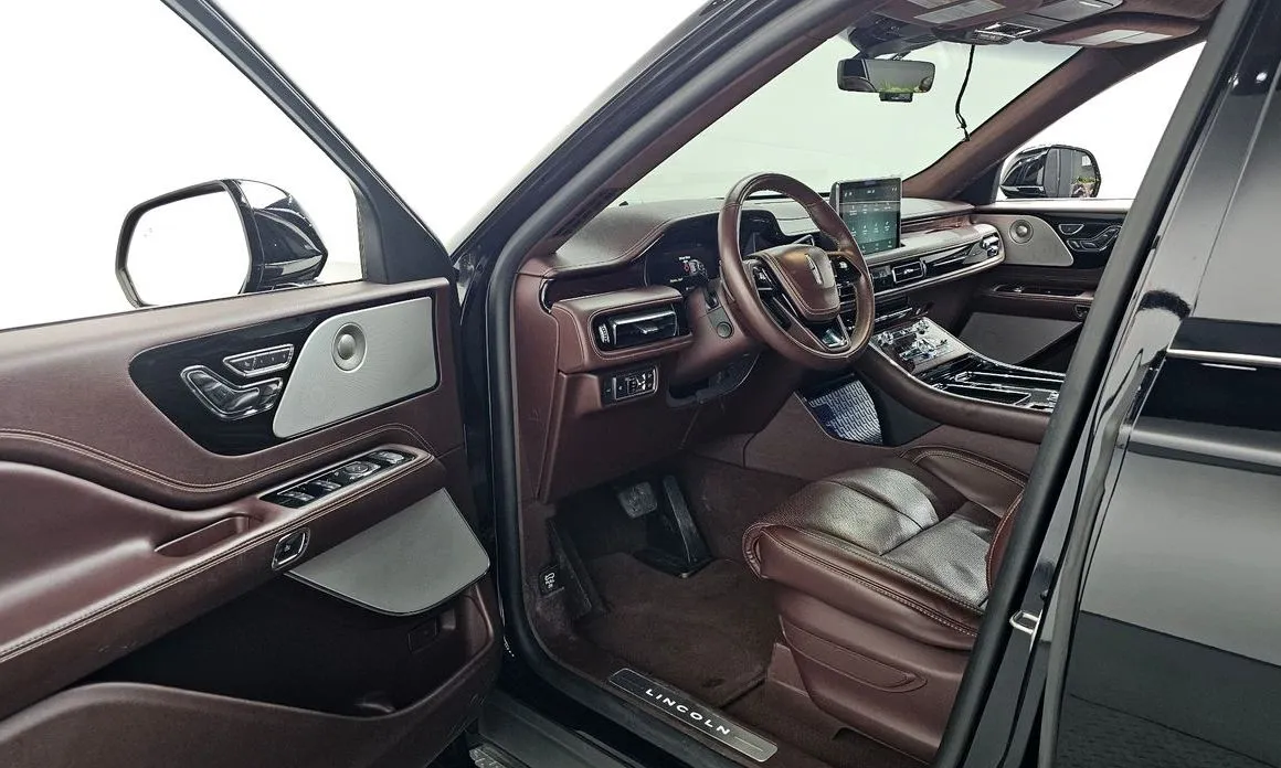 Lincoln Aviator 2023 из KR, фото 9