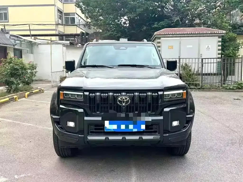 Toyota Prado — фото 3
