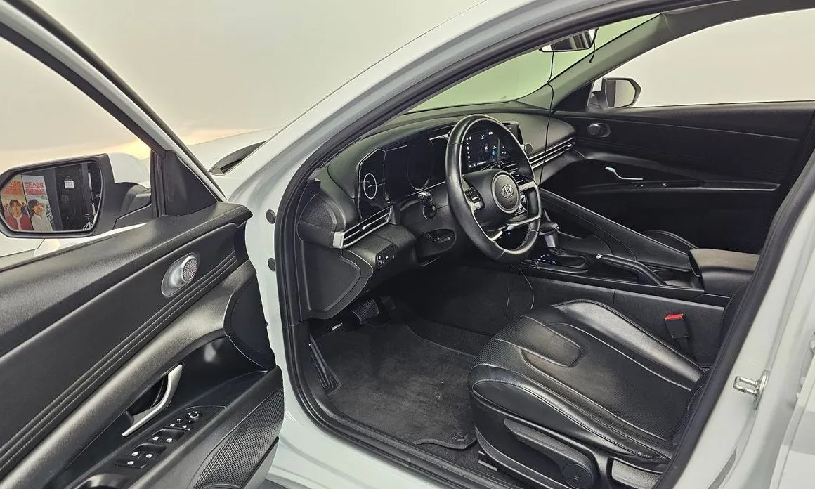 Hyundai AVANTE 2023 из KR, фото 10
