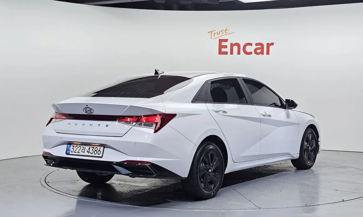 Hyundai AVANTE 2023 из KR, фото 4