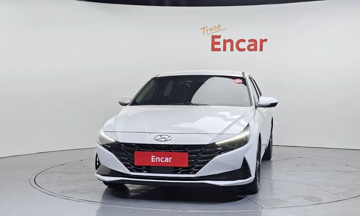 Hyundai AVANTE 2023 из KR, фото 2