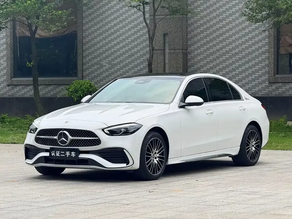 Mercedes-Benz C-Class — фото 1
