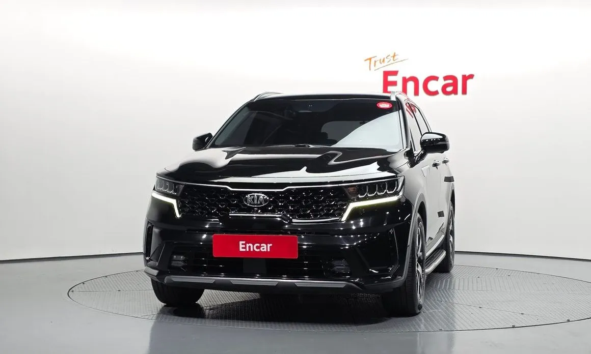 Kia Sorento — фото 8