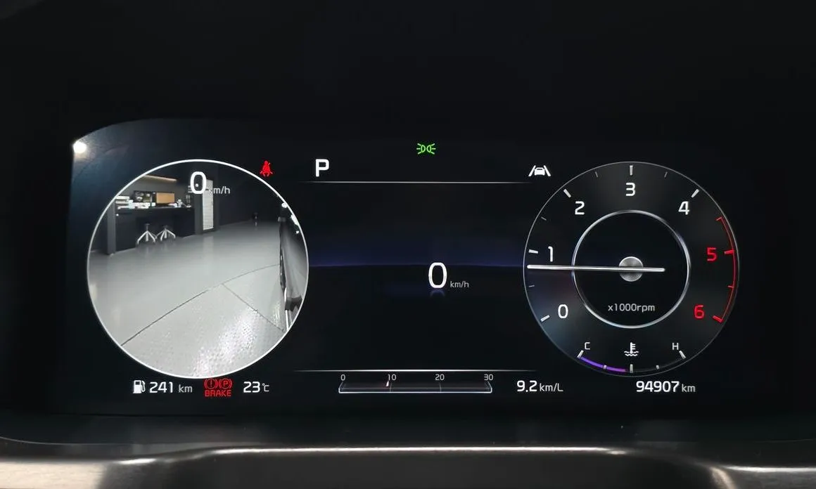 Kia Sorento — фото 10