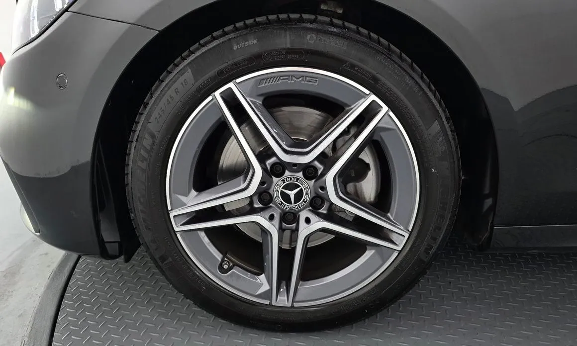 Mercedes-Benz E-Class 2023 из KR, фото 10