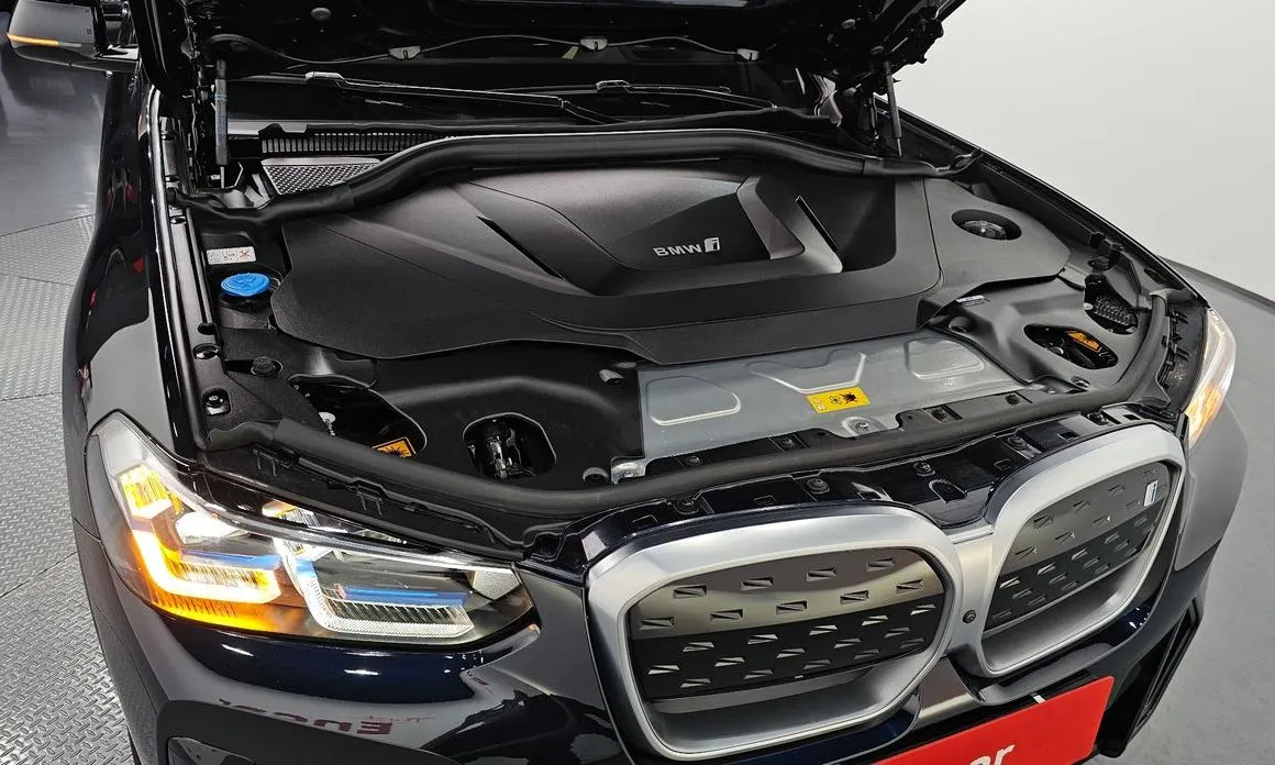 BMW iX3 2024 из KR, фото 10