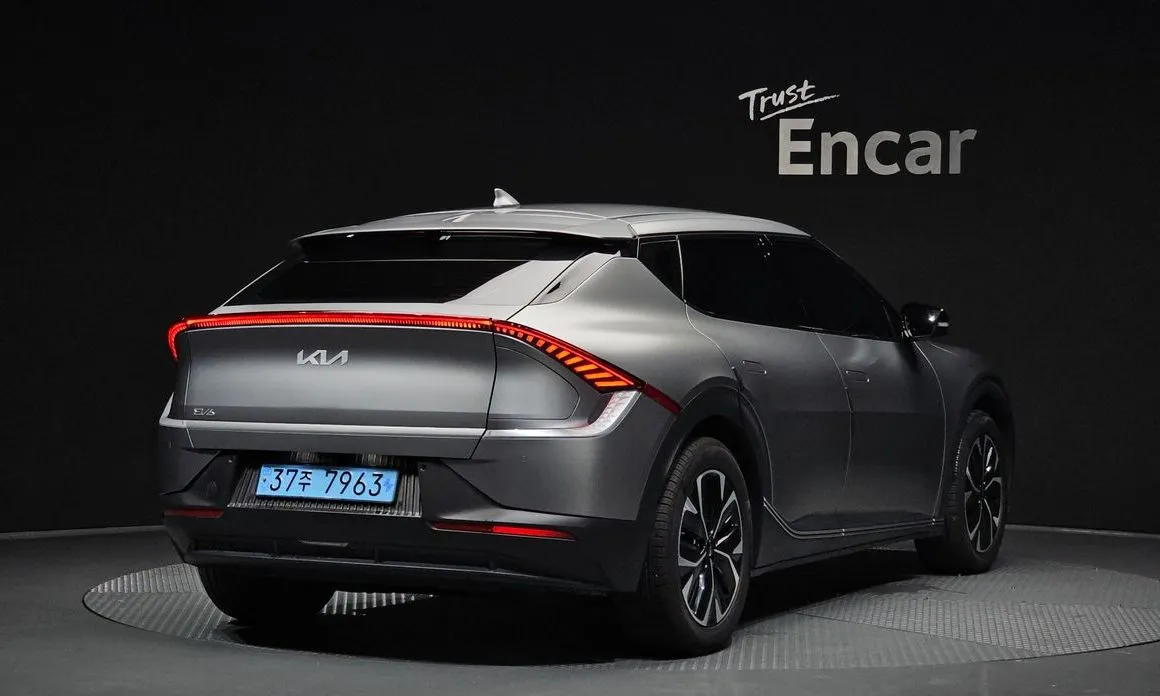 Kia EV6 2023 из KR, фото 3