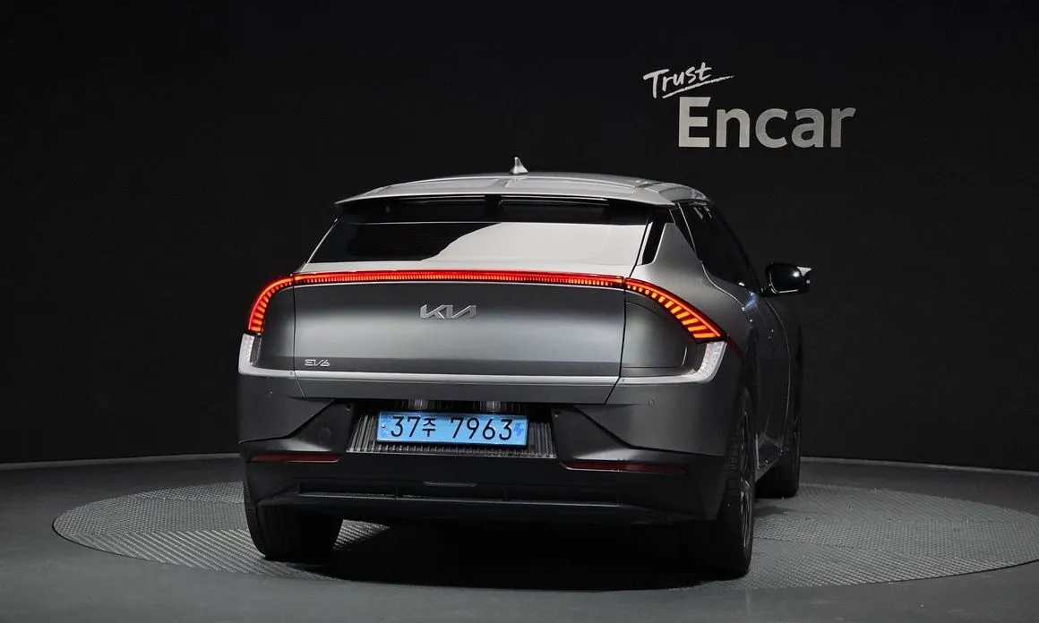 Kia EV6 2023 из KR, фото 4