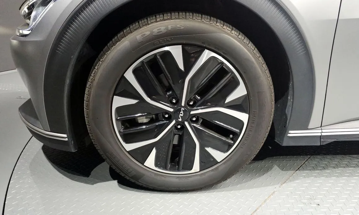Kia EV6 2023 из KR, фото 5