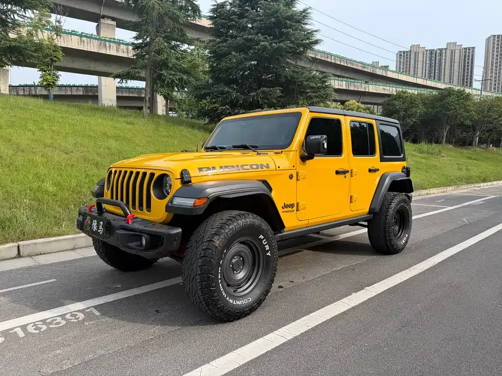Jeep Wrangler — фото 1