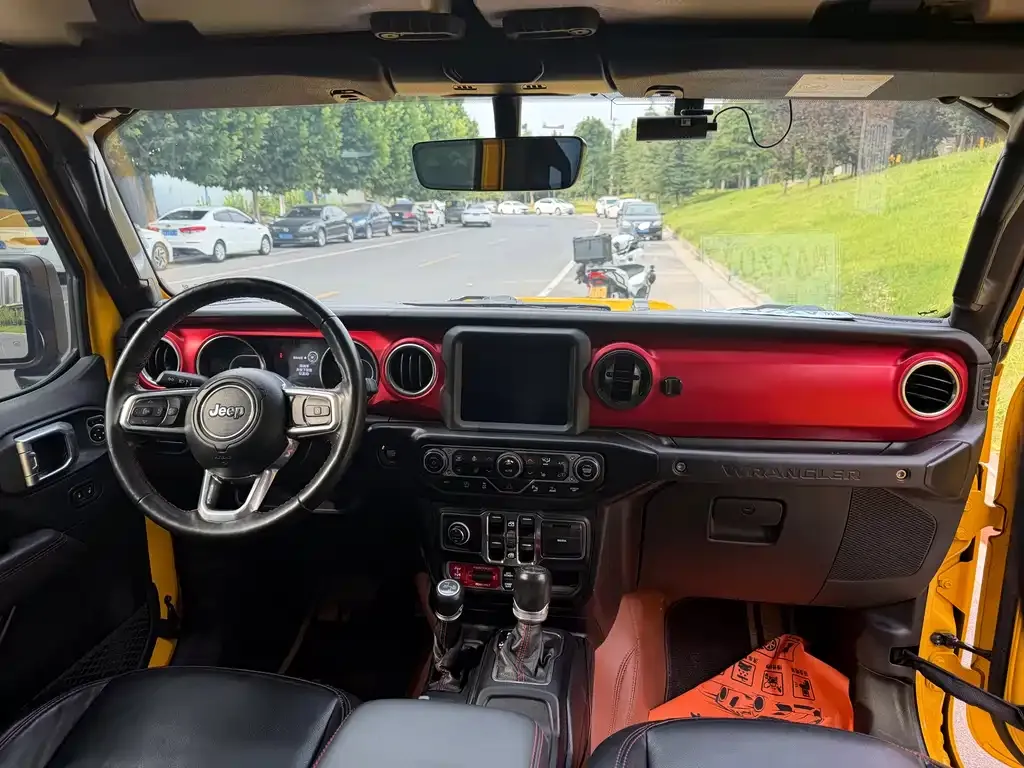 Jeep Wrangler — фото 4