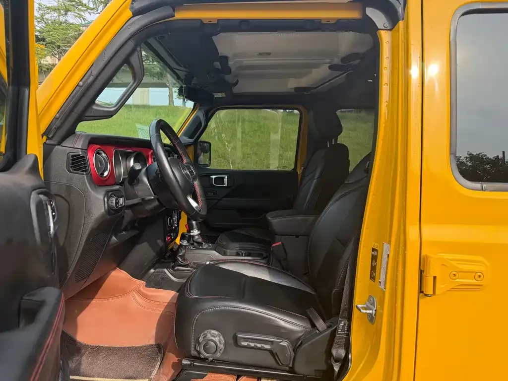 Jeep Wrangler — фото 2