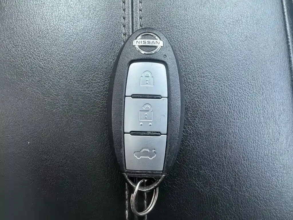 Nissan Teana — фото 10