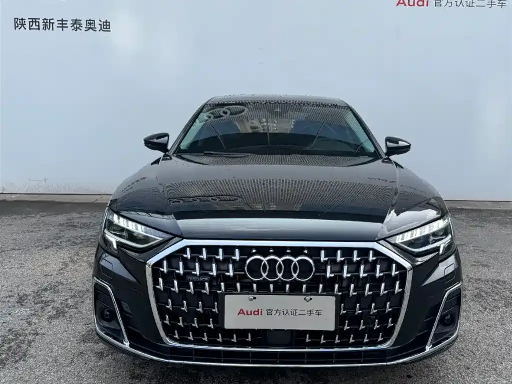 Audi A8 — фото 10
