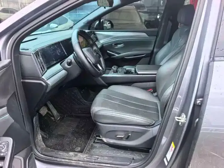 BYD L DM-i — фото 2