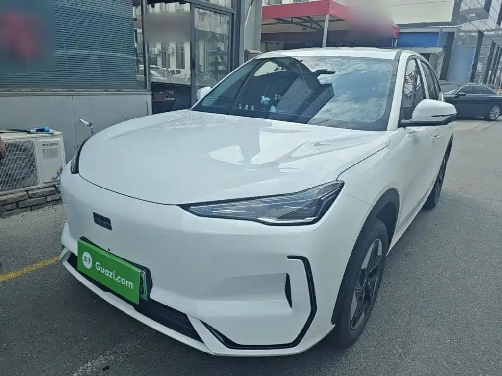 Geely Galaxy E5